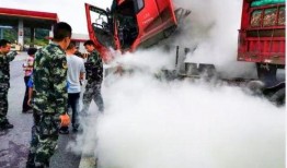 重庆服务区爆料事件最新,揭秘背后真相与反思