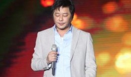 王杰爆料成龙是哪一期视频,成龙身份惊人内幕，哪一期视频揭露真相？