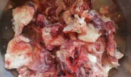 爆料牛排骨的做法视频,跟着视频学做香浓爆汁牛排骨