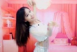 小九爆料女生视频